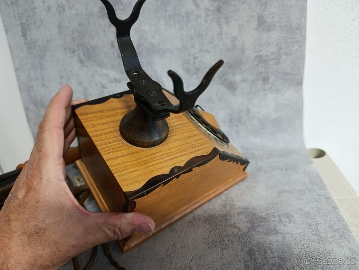 Starý telefon Tesla k dekoraci č.2 - 11
