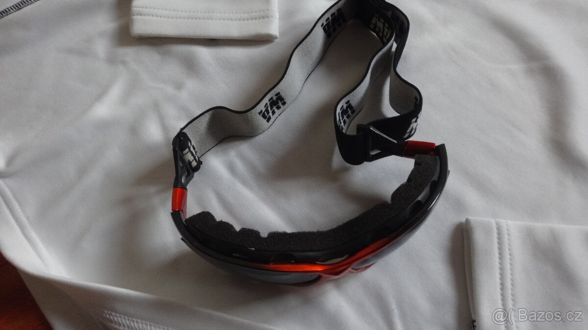 Oblečení a doplňky na lyže/ snowboard - ceny v textu - 11