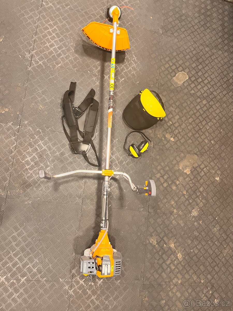 Křovinořez/strunová sekačka - 11