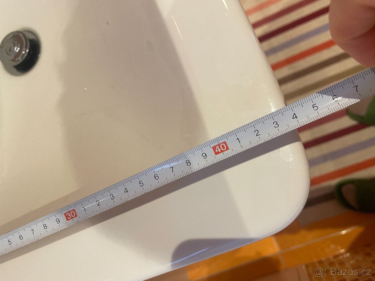 Koupelnová skřínka - 11