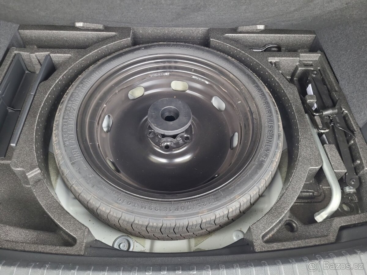 Škoda Karoq 2.0 TSi/140kW 4x4 DSG Sportline - 11