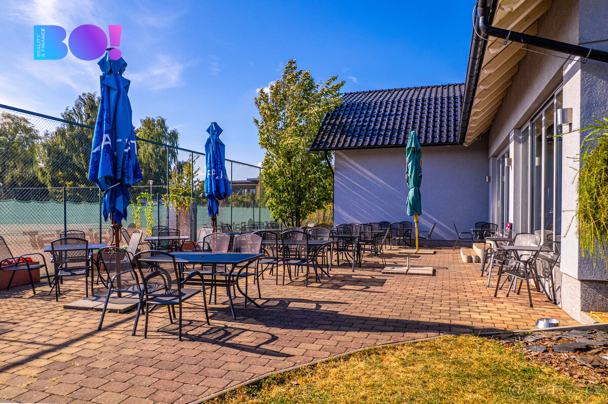 Prodej komerčního objektu s restaurací s 4 tenisovými kurty - 11