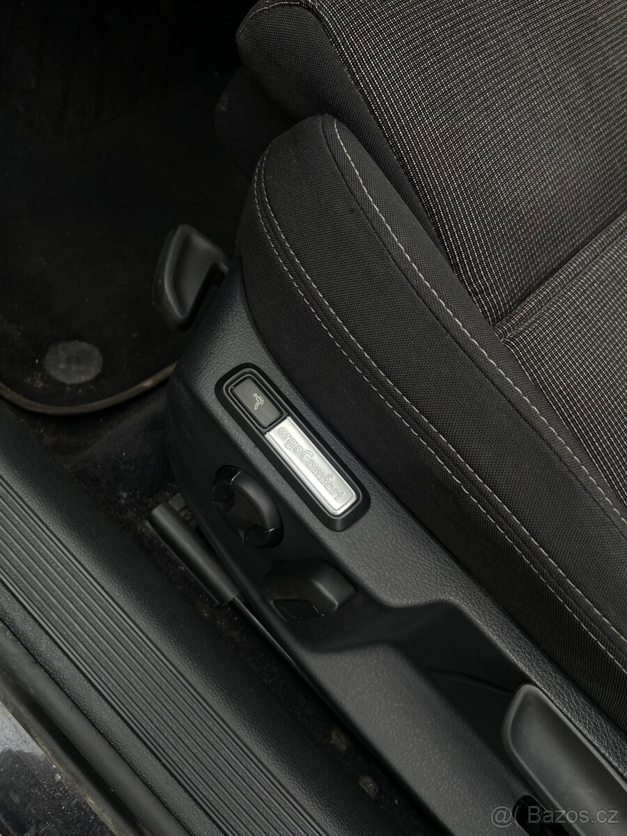 Volkswagen Passat B8 2.0TDI ACC - 11