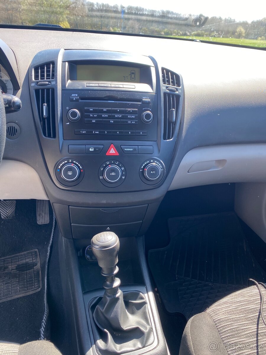 Kia ceed 1,4 combi 2009 - 11