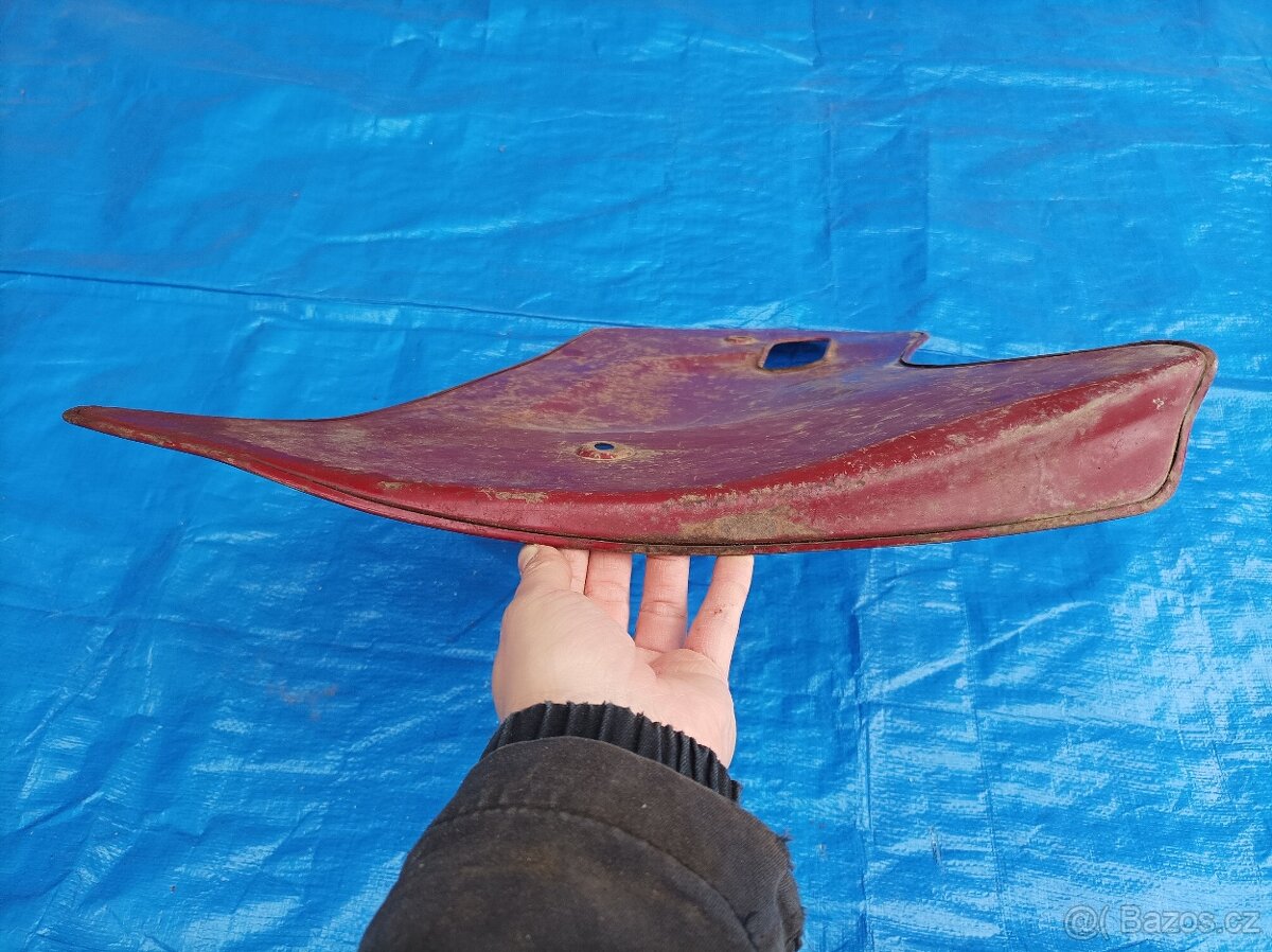 Boční plechový kryt JAWA č. 1 - 11