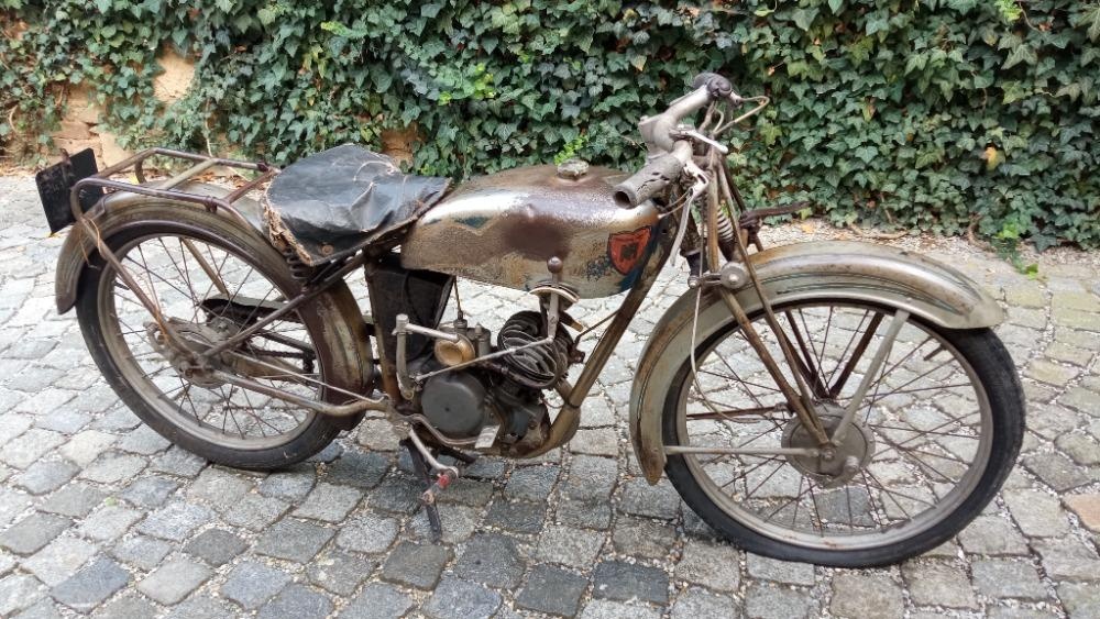 Motocykl MR. 40 léta. - 11