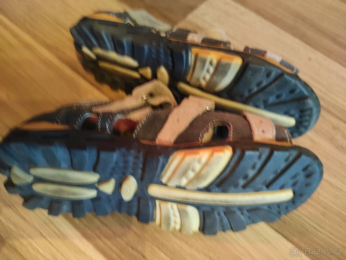 Dětské sandálky vel. 30 - 11