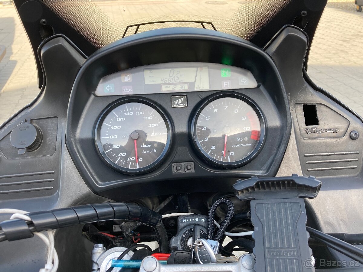 Honda Varadero 1000 stříkačka - 11