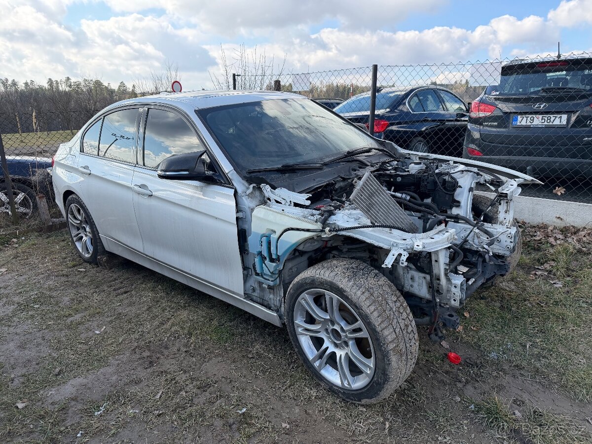 BMW F30 335i - 11