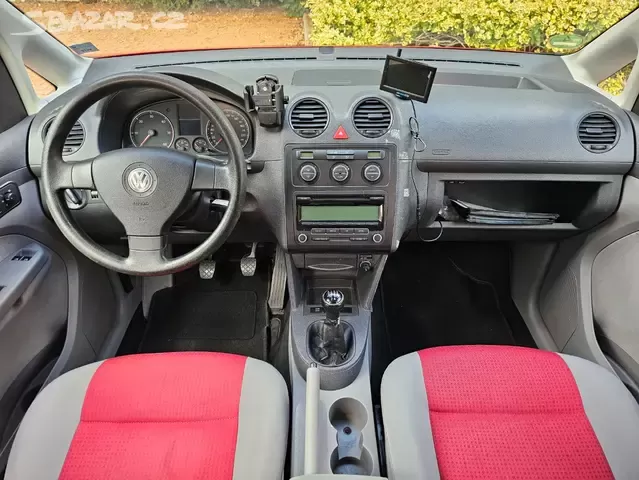 VW Caddy Maxi 1.9TDI 77kW,7míst,tažné,2009,Bez koroze - 11