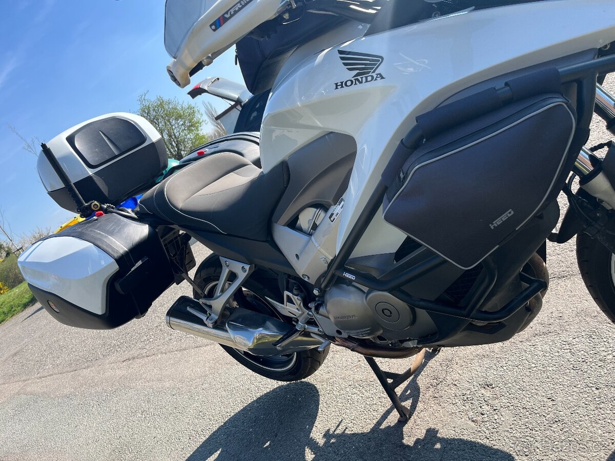 Honda VFR 800 X crossrunner - 11