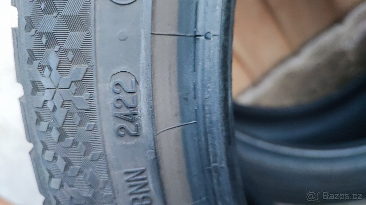 245/40/19 98V - 11