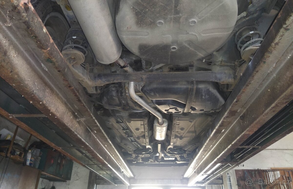 Opel Astra H 1.4 benzín, r.v.2007 - 11