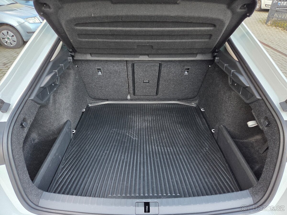 Škoda Octavia 1.5 eTSi DSG Top Selection Tovární Záruka - 11