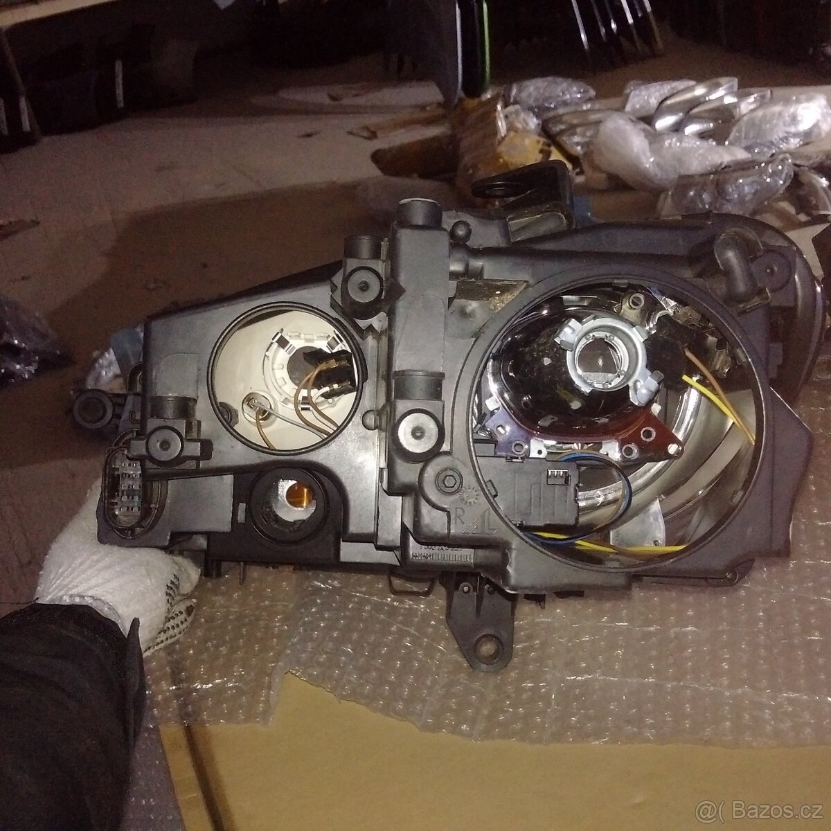 predni svetlo prave pravy vw touran svetla - 11