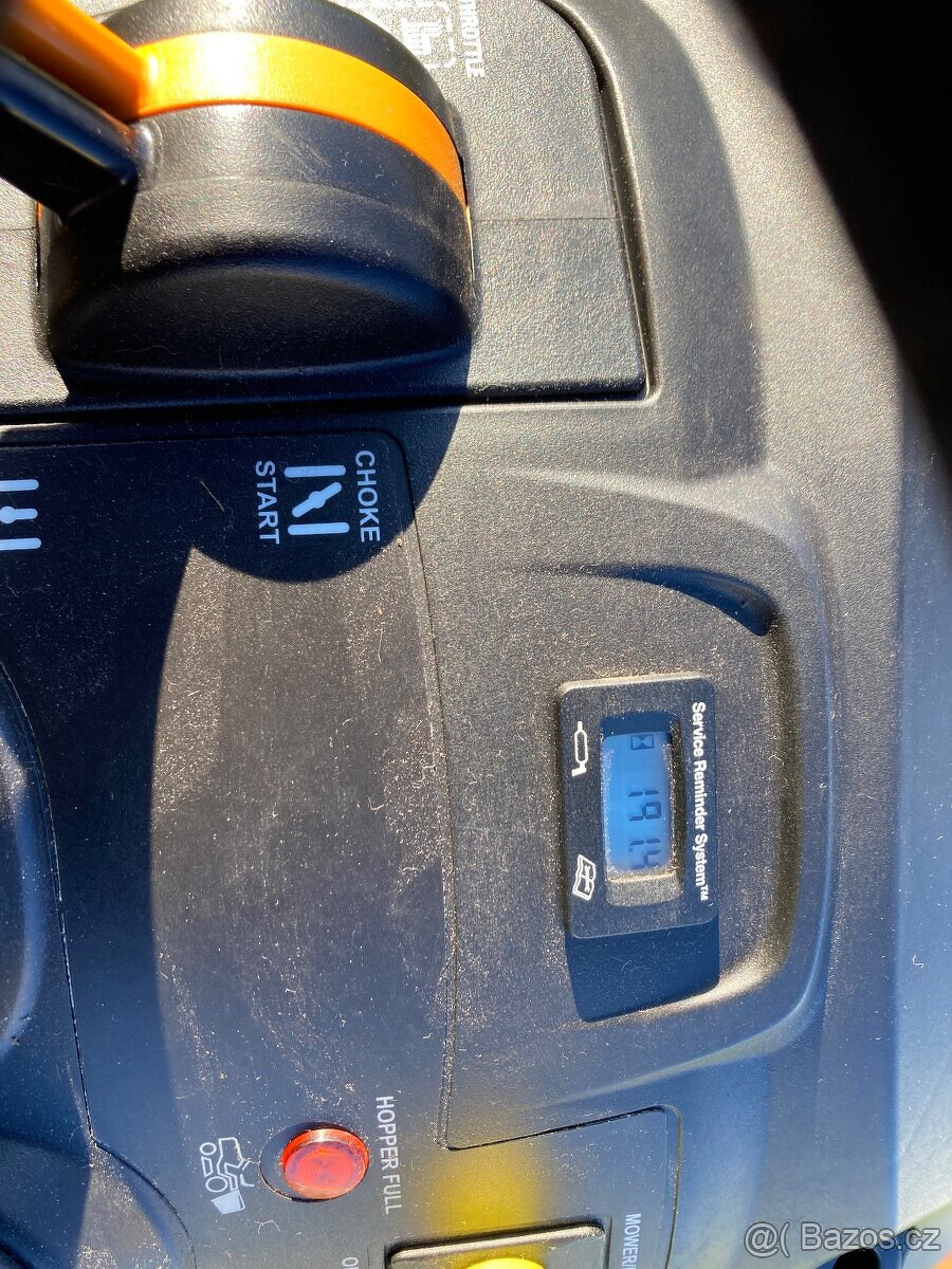 Zahradní traktor Sabo 92 HB ( John Deere X 165R) - 11