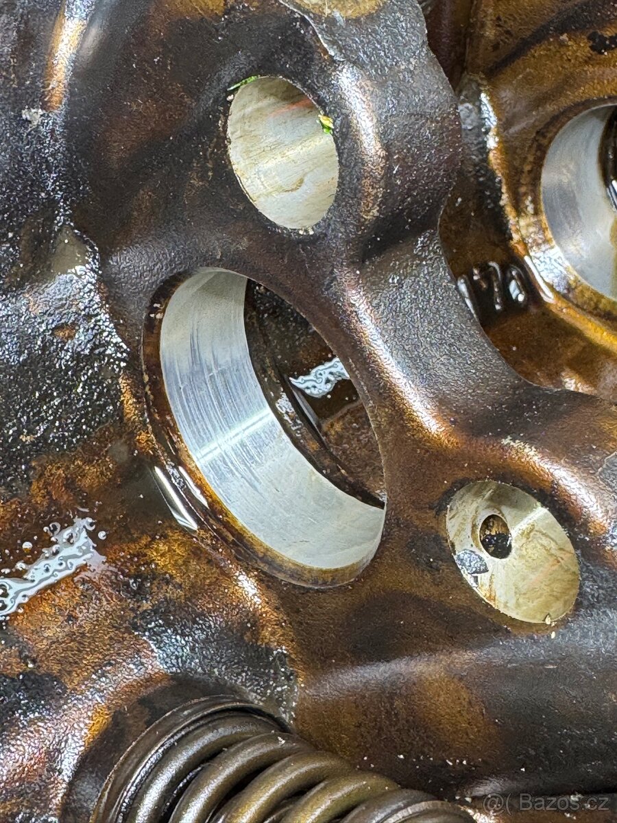 BMW E30 hlava 885 m20b25 - 11