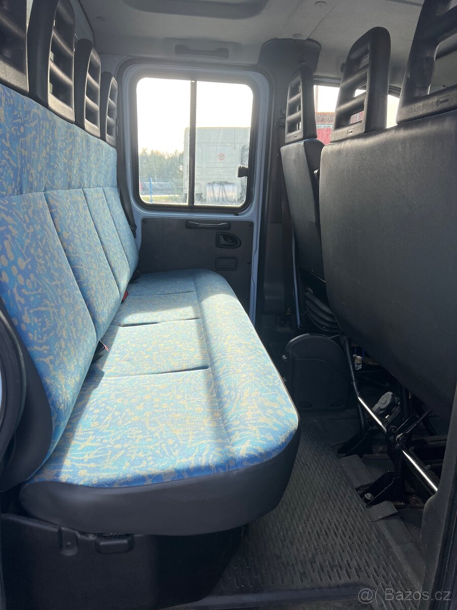 Iveco Daily 7 míst - 11