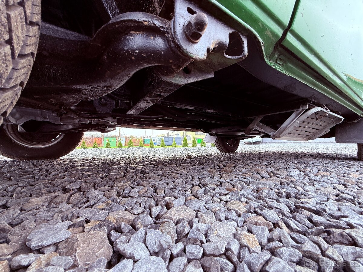 VW T3 Caravelle 1983/VETERÁNSKÉ SPZ/1.9L BENZÍN/BEZ KOROZE - 11