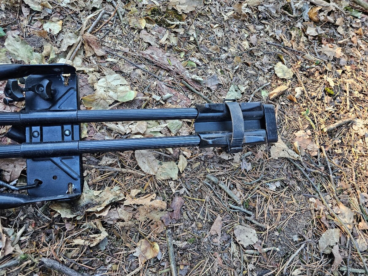 Zamykatelné střešní příčníky + nosič kol– Škoda Thule - 11