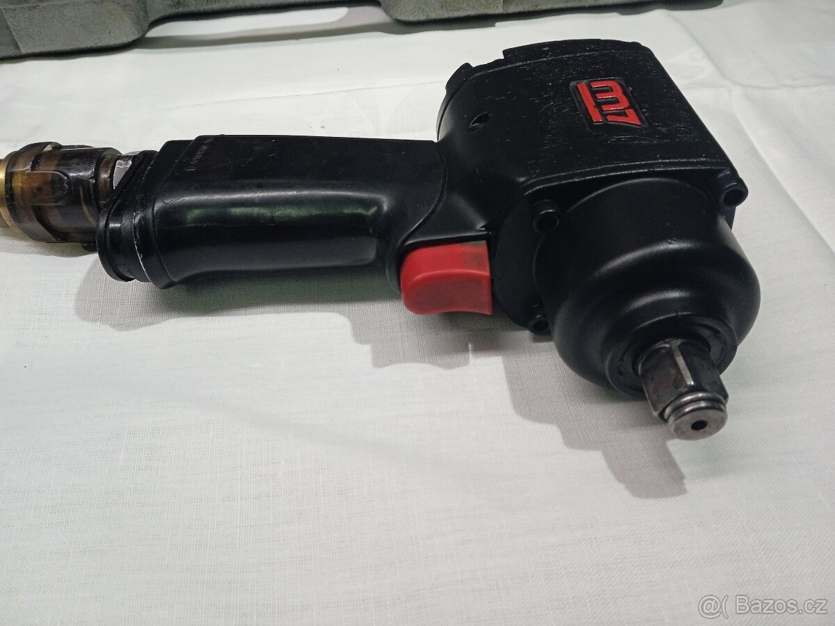 Rázový utahovák - 11