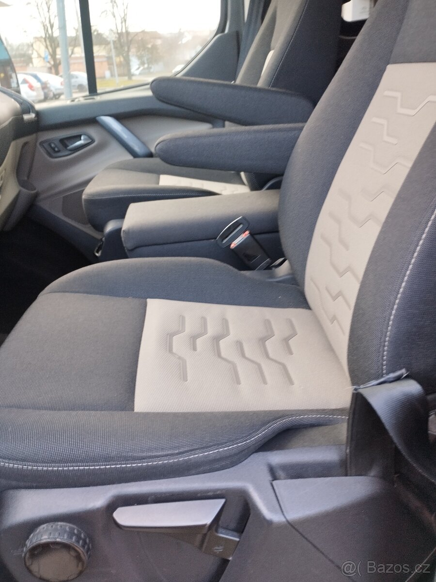 Ford Tranzit Custom Tounero 2l, r.2017 - 11