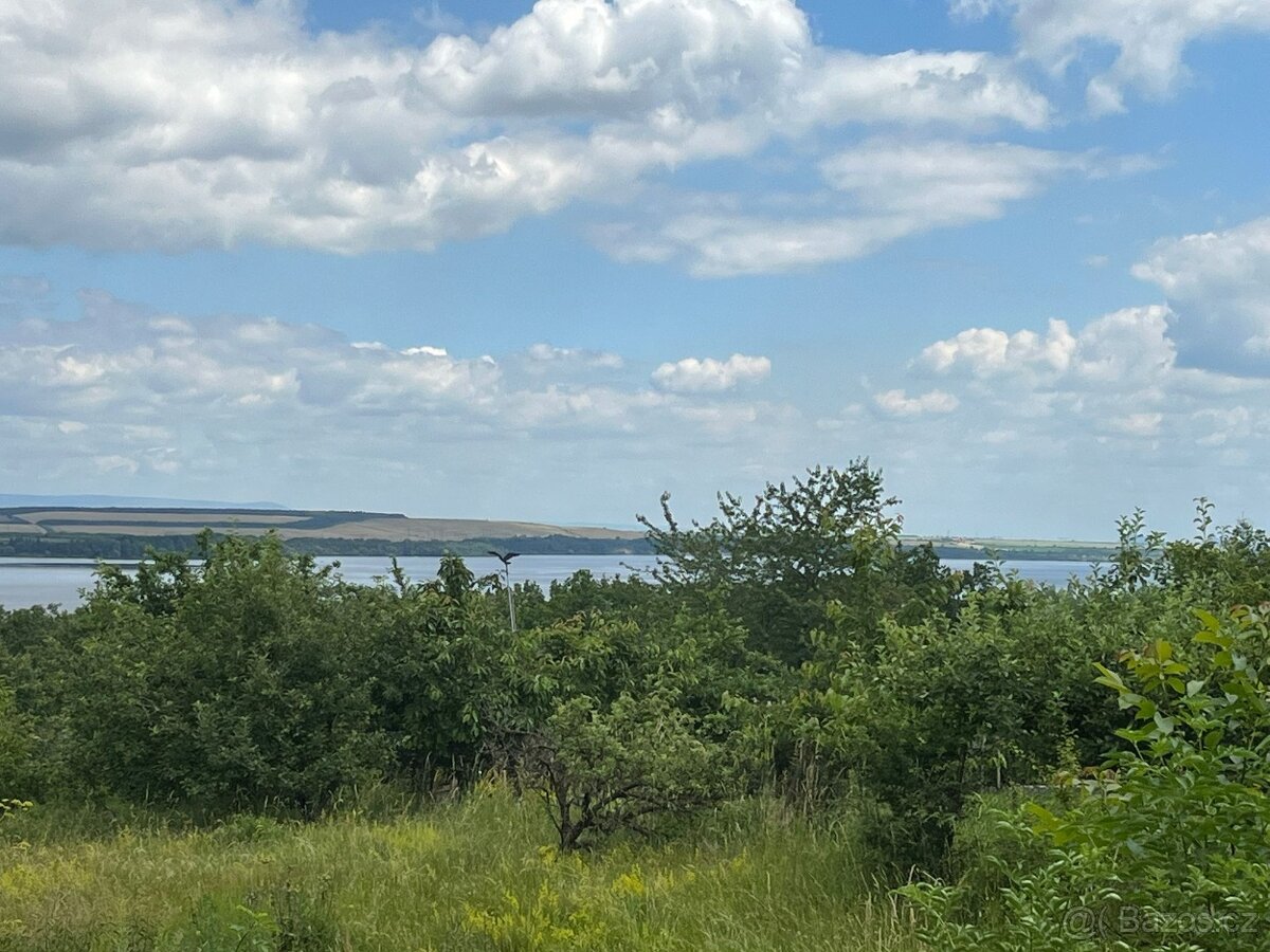 Chata se zahradou v Polákách - 11