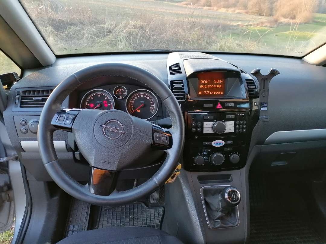 Opel Zafira, 1.7 CDTI, 7 míst - 11