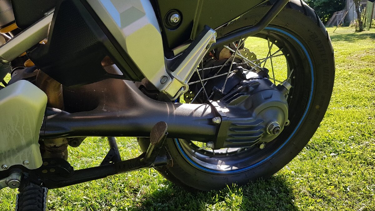 Yamaha XTZ 1200 Super Tenere - 11