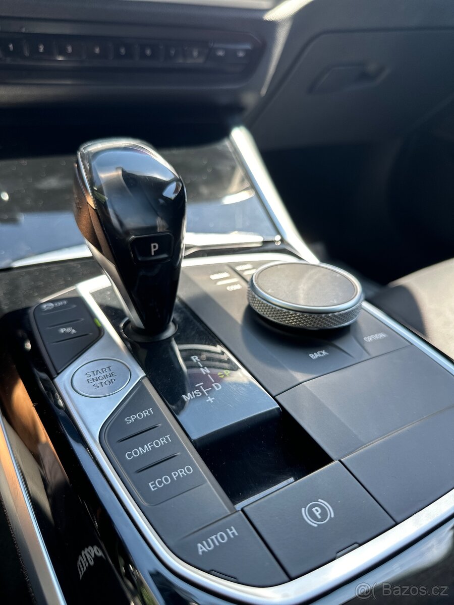 BMW 320d T G21 140kW 2022 180tkm Sportline - 11