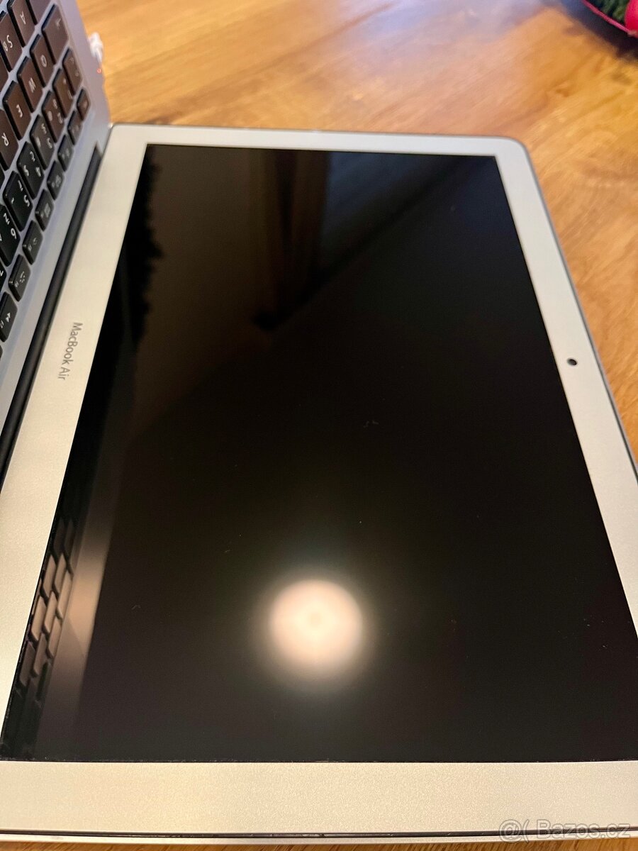 Apple MacBook Air 13” (Early 2015) A1466, 480 GB SSD - 11