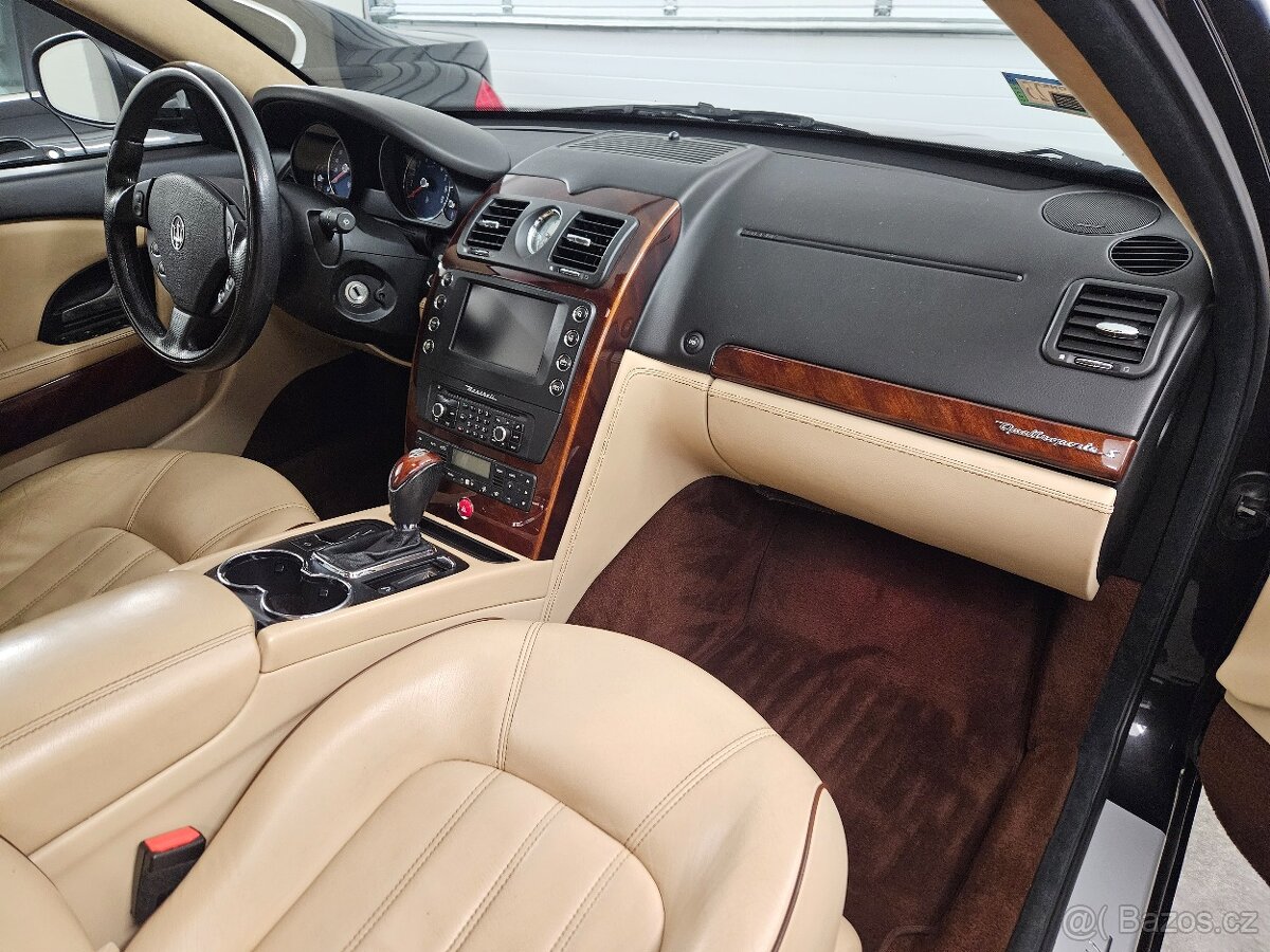 Maserati Quattroporte S - 11