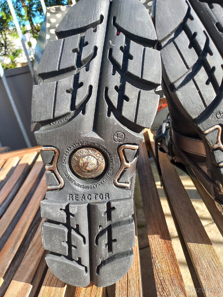 Boty 42 vel. New Rock Reactor - 11