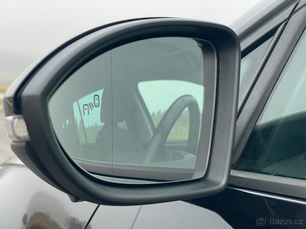 VW Golf VII Variant 2.0 TDI DSG 2019 - TOP - 11