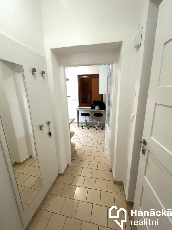 Pronájem velmi pěkného bytu 1+1 v centru Olomouce - 11