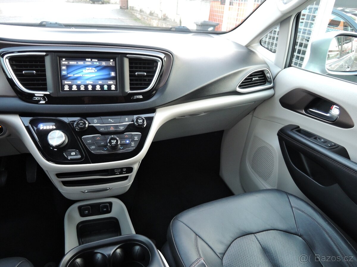 Chrysler Pacifica, 3,6 V6 Aut. StownGo Kůže 7míst - 11