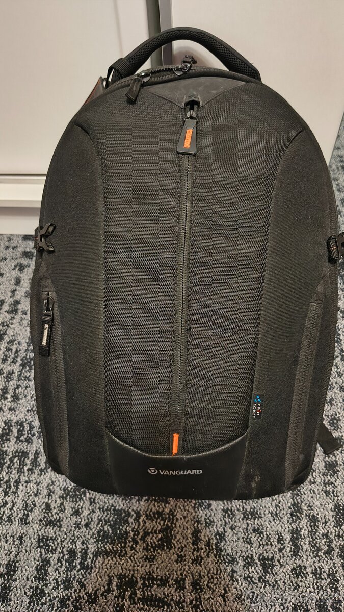 Prodám Nikon D7200 s batohem, příslušenstvím a objektivy - 11