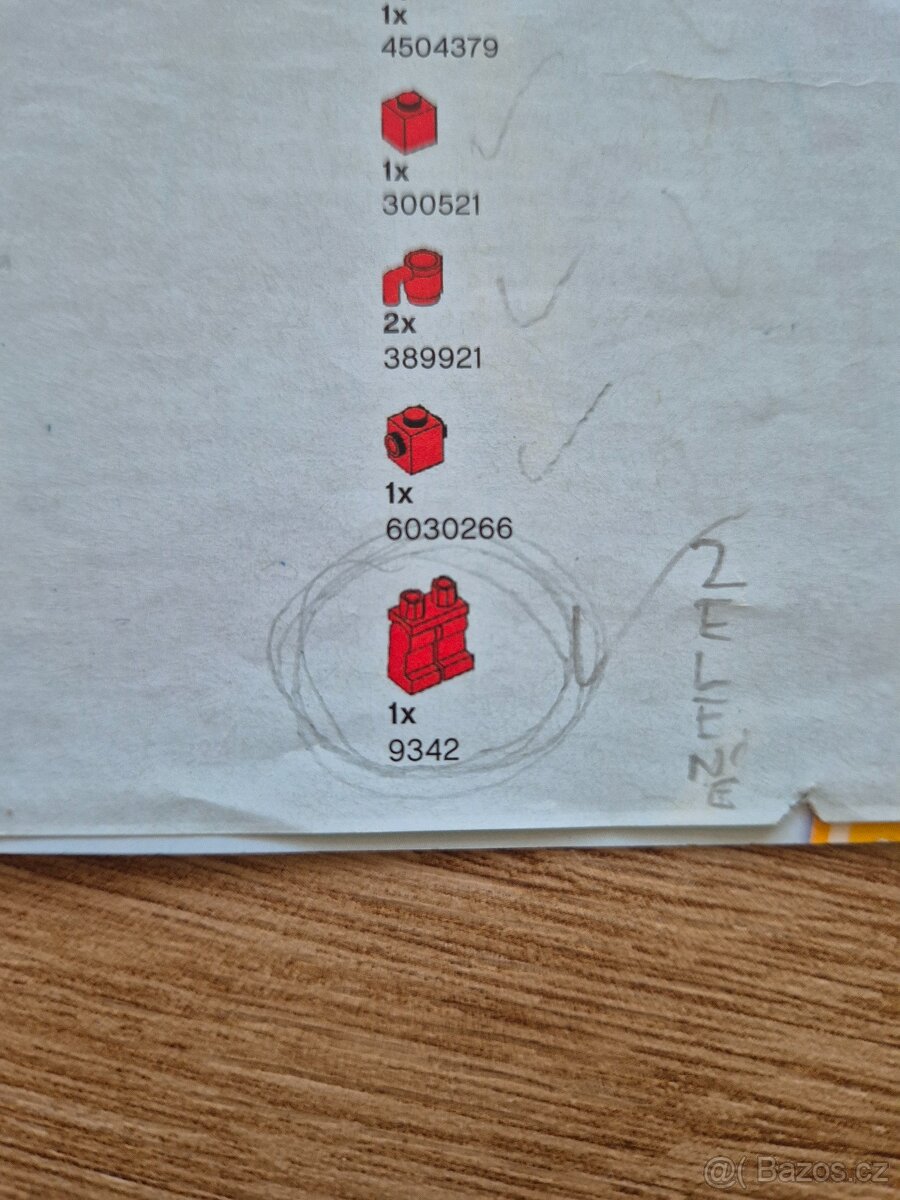 Lego creator 3v1 Rodinná dovolená v karavanu - 11