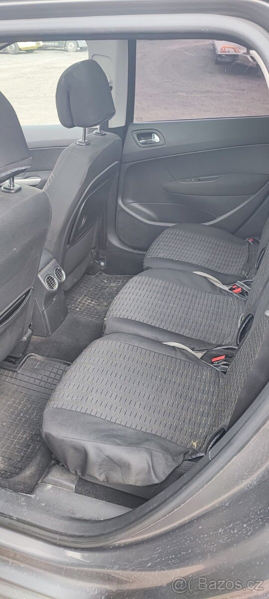 Peugeot 308 1.6 HDI - 11