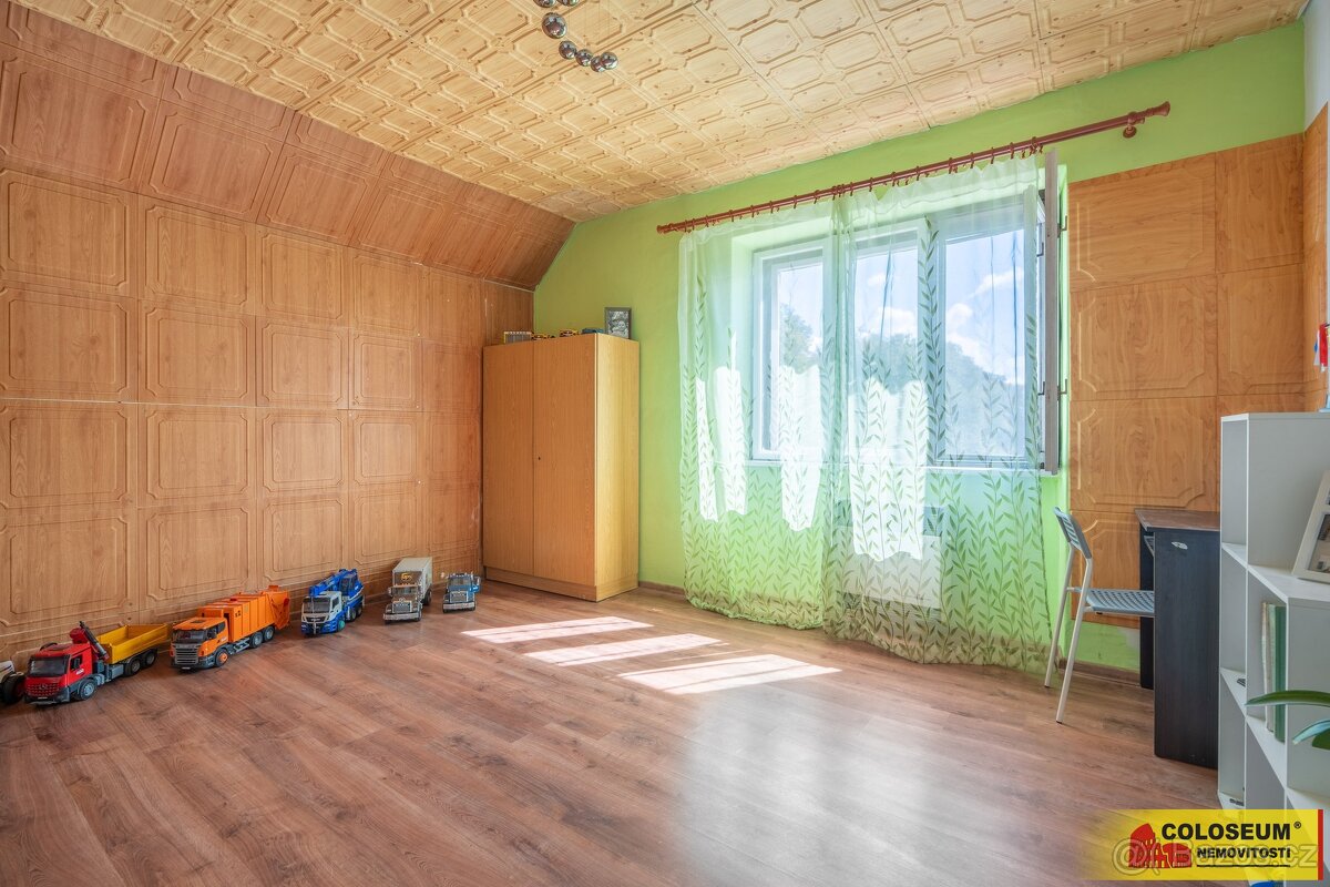 Šumná, RD 3+1, 150 m², zahrada, hospodářská budova, garáž – - 11