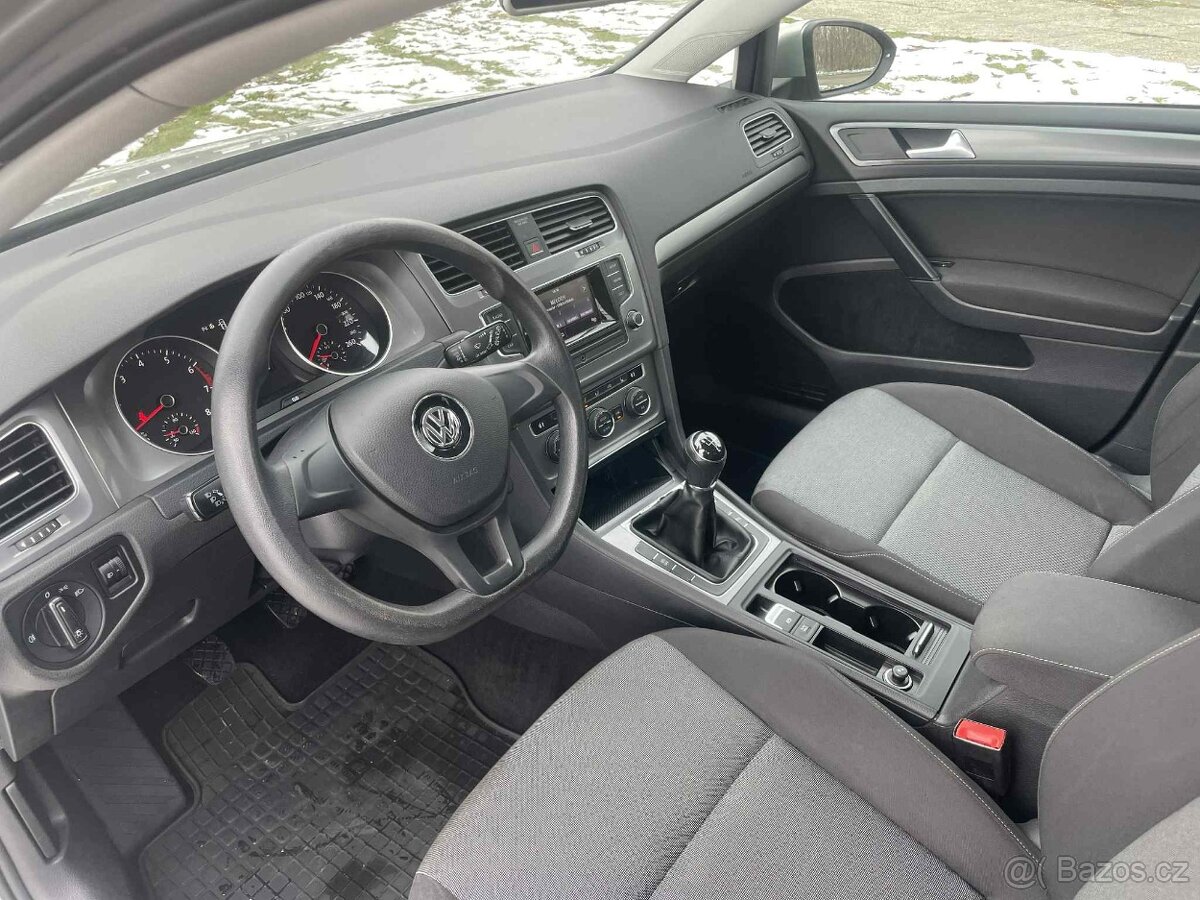 Volkswagen Golf 1.2 TSI 85k Comfortline - 11