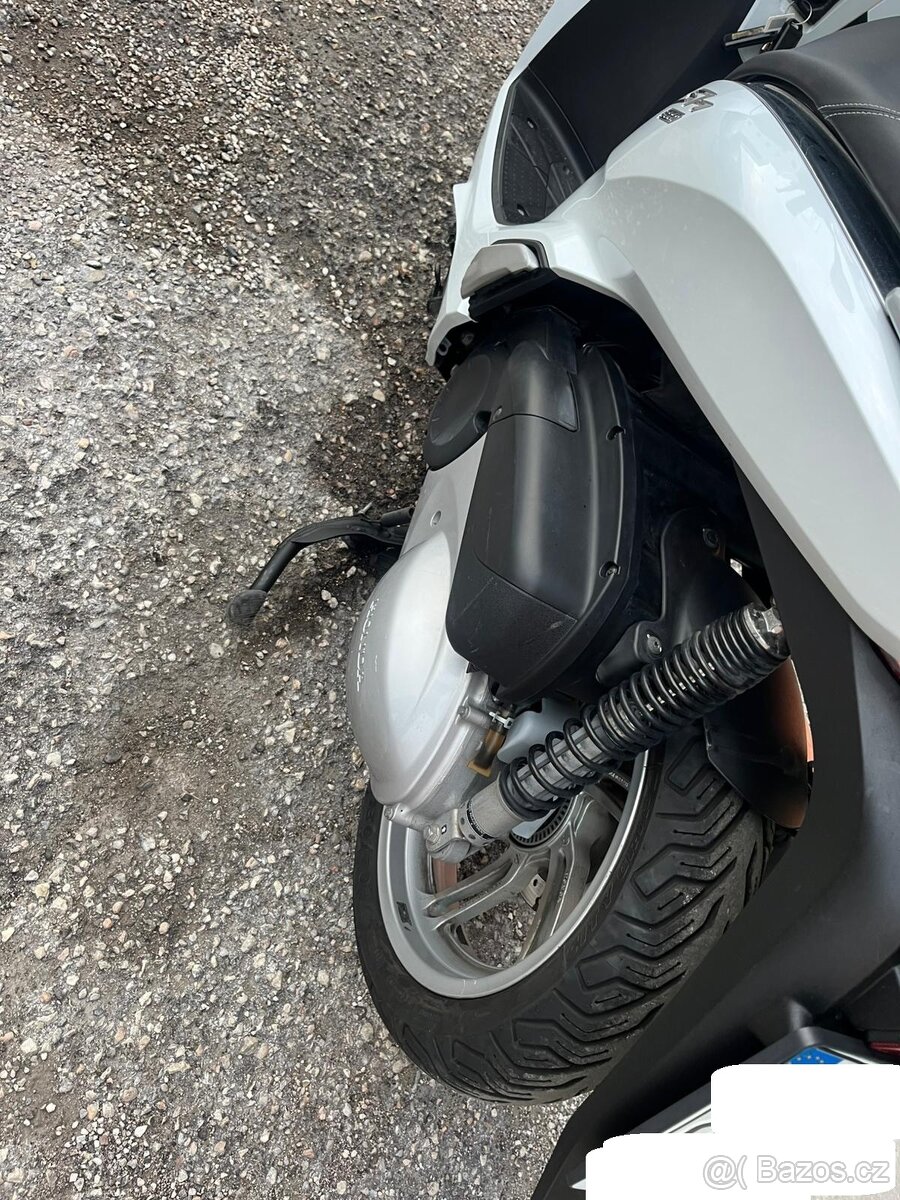 Honda SH 300i (2017) TOP stav - 11