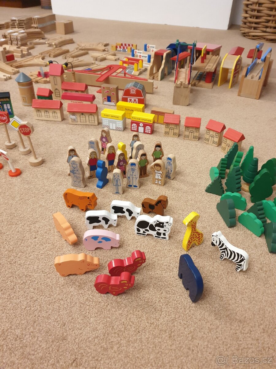 DŘEVĚNÁ VLÁČKODRÁHA BRIO - 11