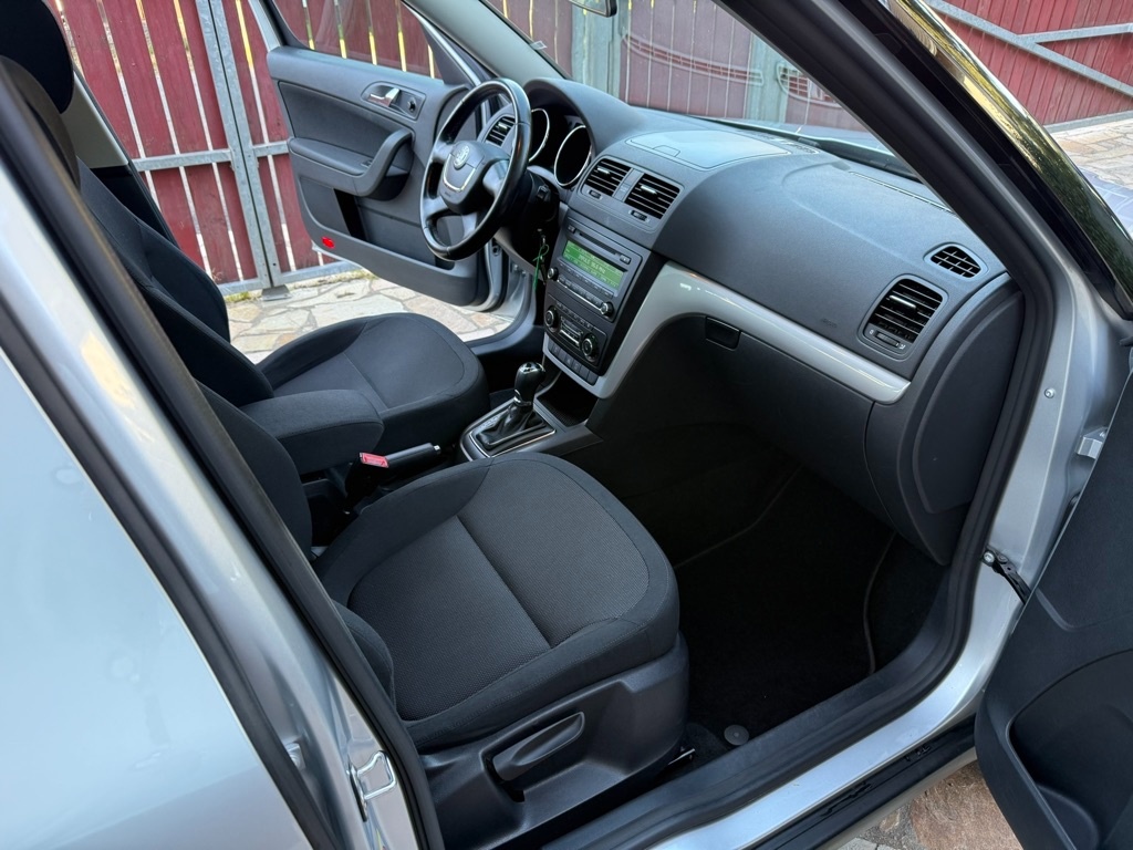 Škoda Yeti, 2.0 TDI 103KW DSG PANOEAMA TAŽNÉ ZAŘÍZENÍ - 11