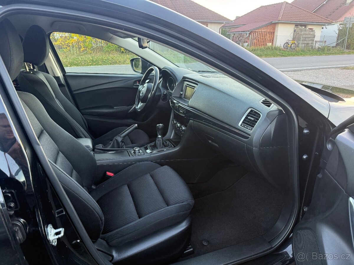 Mazda 6 2.0i SKYACTIVE 2013 121 kW 132800 km - XENON, SERVIS - 11
