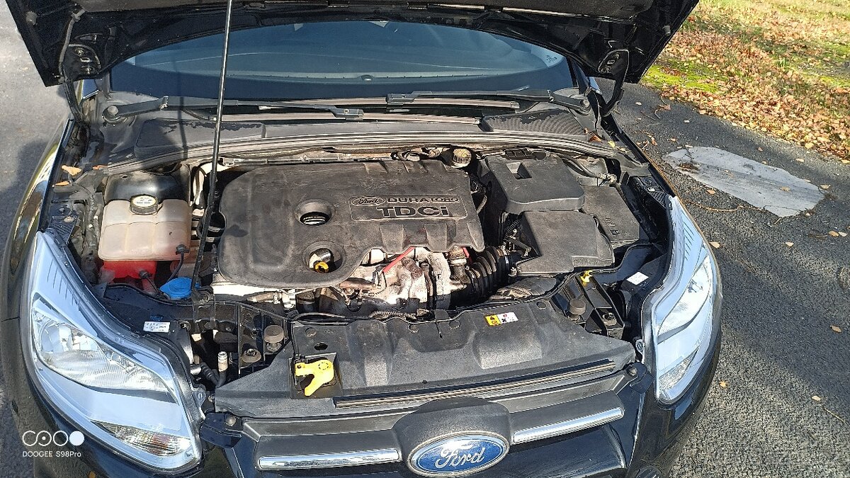 Ford Focus 1,6 TDCI r.v. 2013 77 kw - 11