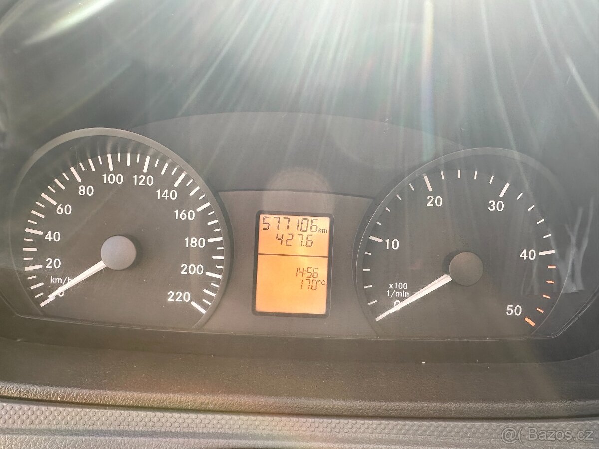 Mercedes Vito Compact - 11