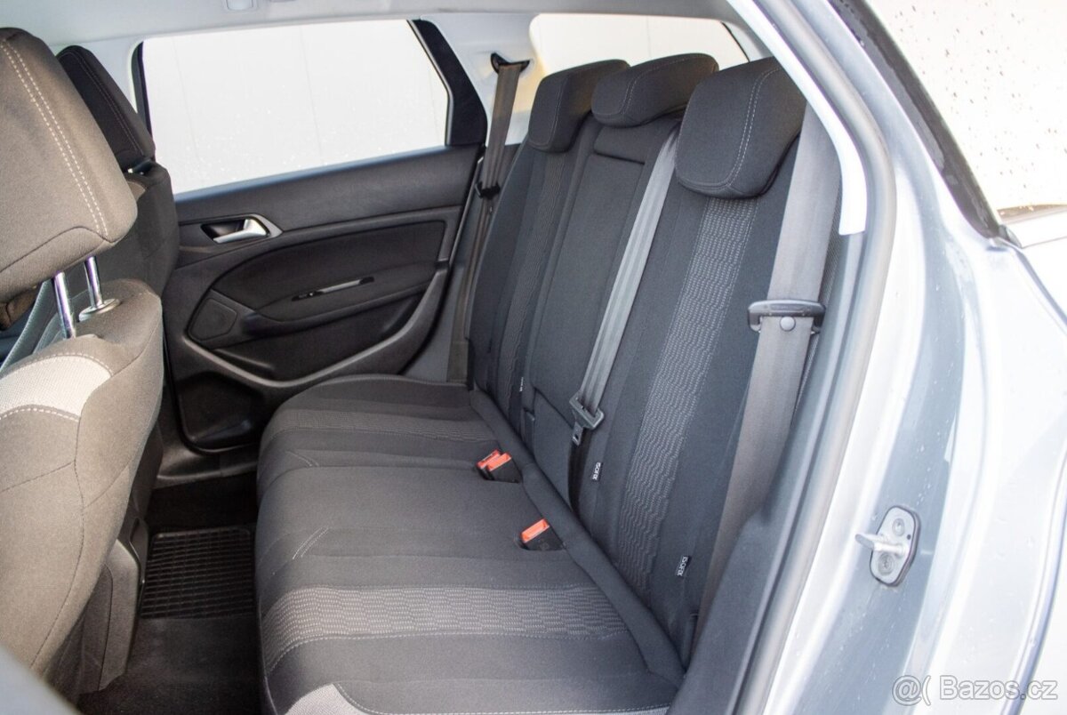 Peugeot 308 SW - 11