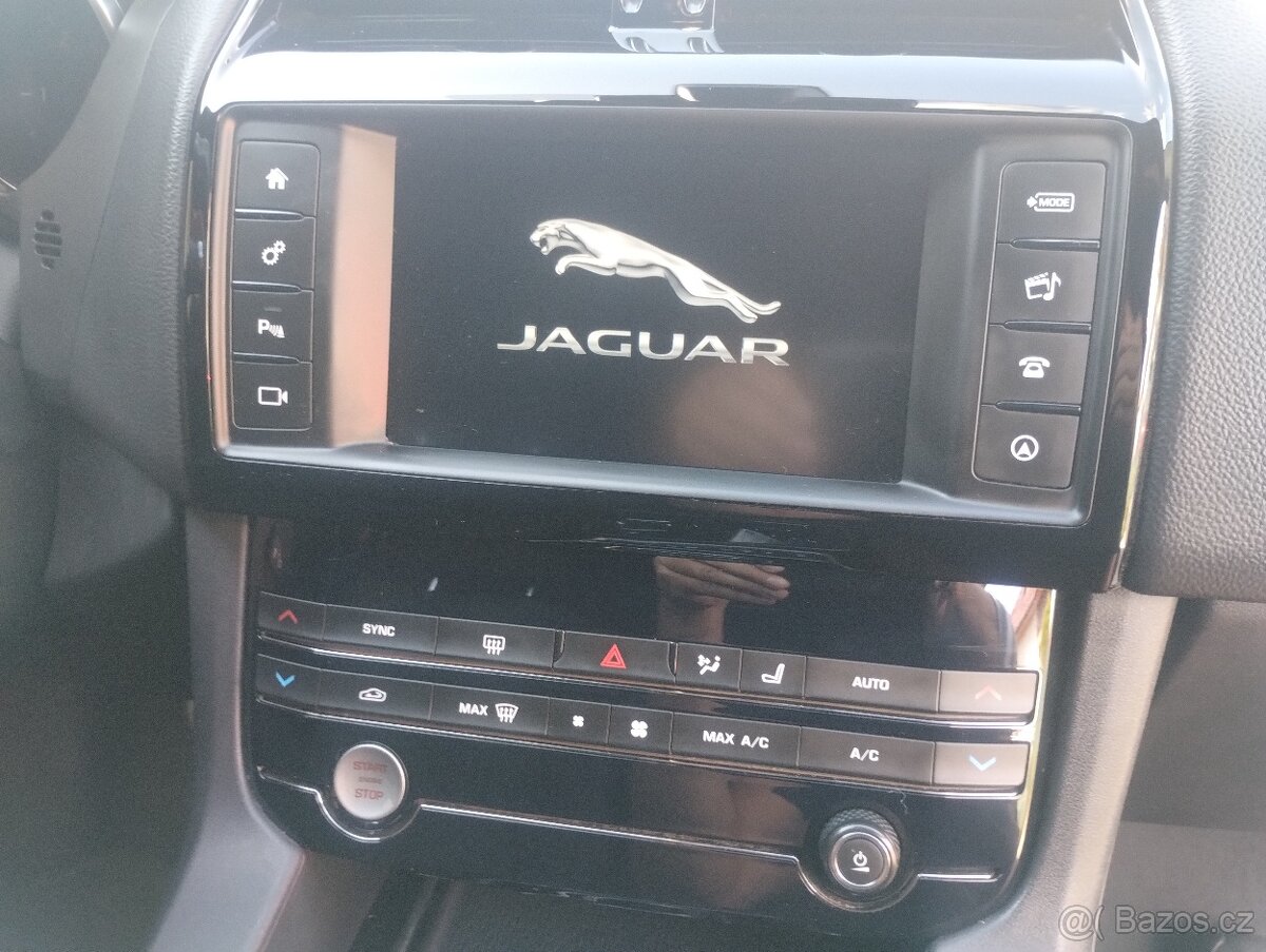 Jaguar F-Pace 300d- V6, 221kw 4x4 - 11