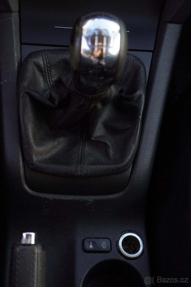 Prodám vozidlo Škoda Octavia 2 Combi 1.9Tdi 77kw. - 11